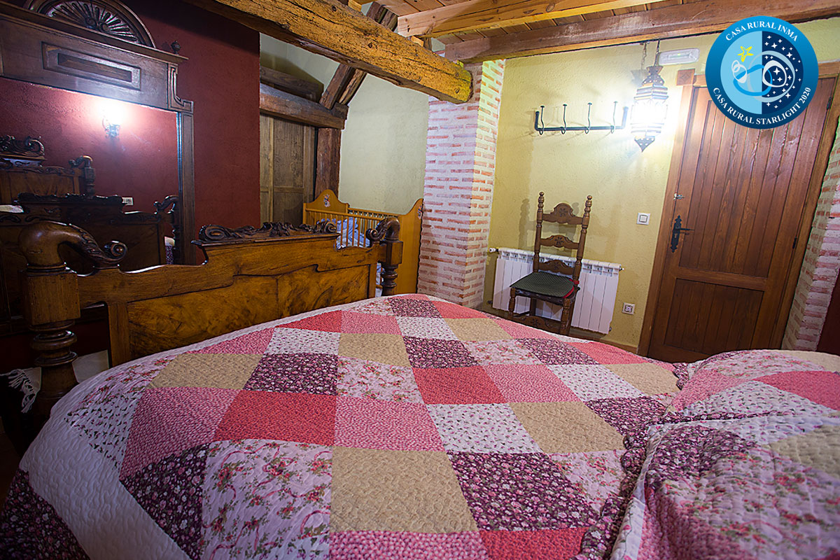 Habitación Roja - Casa Rural Inma